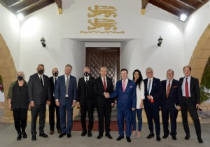 Uluslararas Diplomatlar Birliinden KKTC Cumhurbakan Tatar a Ziyaret