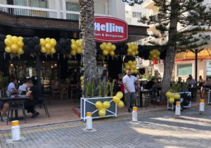 Hellim  Cafe &Restaurant Girne Kordonboyun da Açıldı